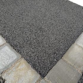 Aménagement accès en béton drainant